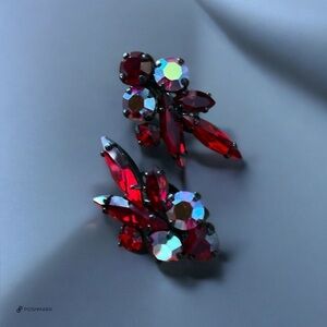 💖 Signed Sherman Ruby-Red AB Clip-On Earrings 💖